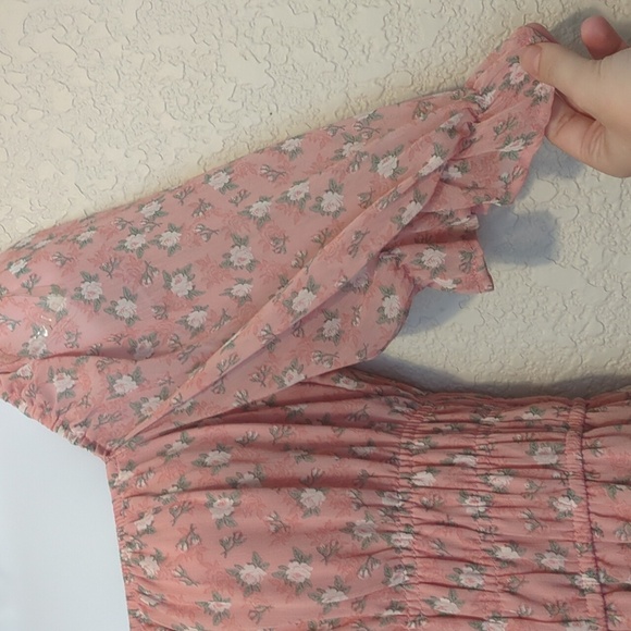 Trixxi pink puff sleeve on off shoulder tiered floral mini dress - Picture 7 of 10